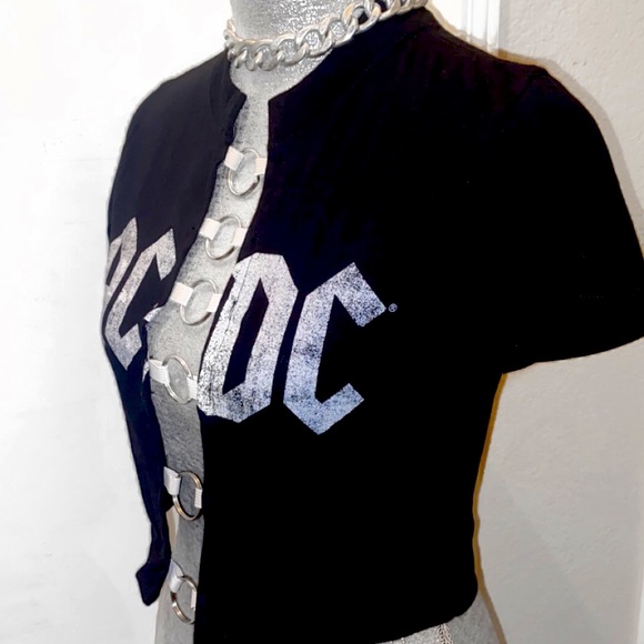 ACDC Cropped Tee - Picture 3 of 4